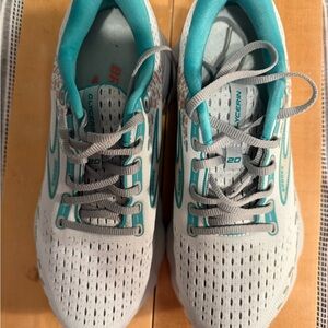 Brooks Glycerin Athletic Shoes in Gray and Teal